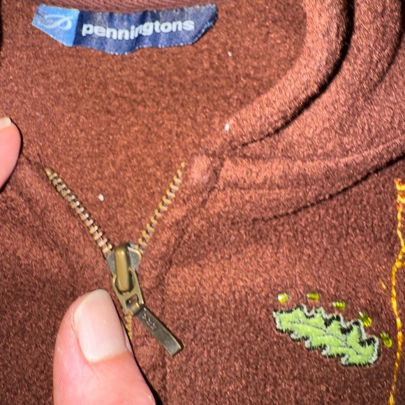 Brown Hooded sweatshirt with Leaf Embroidery - Picture 3 of 7